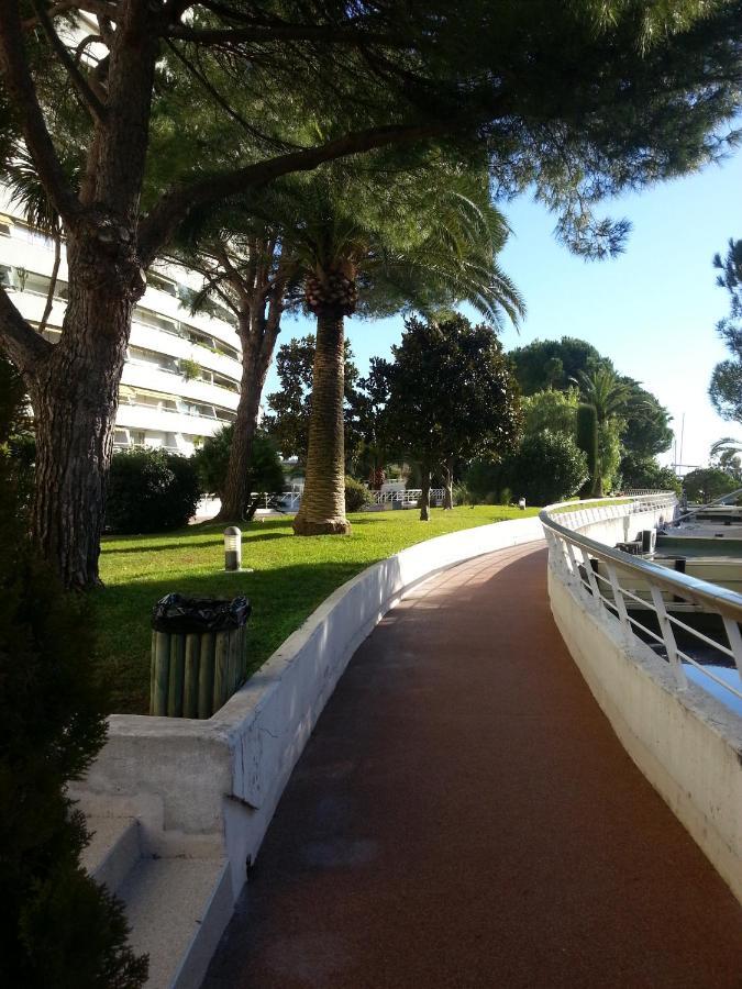 Studio Rez De Jardin Marina Baie Des Anges Villeneuve-Loubet Ngoại thất bức ảnh